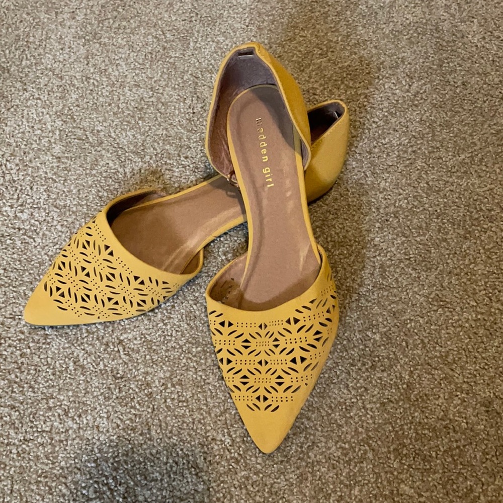 Women’s flats size 11
